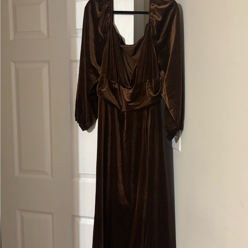 SHEIN Brown Velvet Long Sleeve Dress - Picture 2 of 2